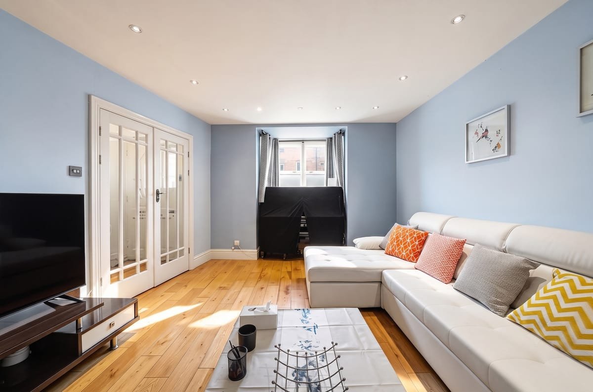 Garden Townhouse - living room