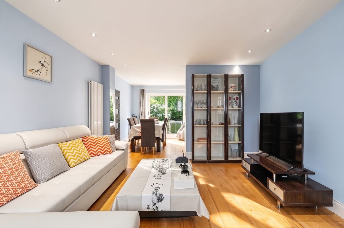 Garden Townhouse - living room