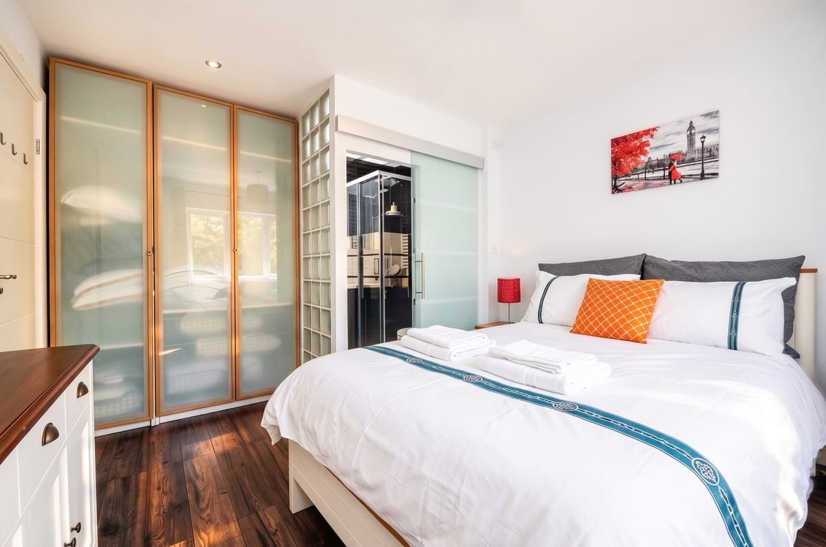 Garden Townhouse - master bedroom