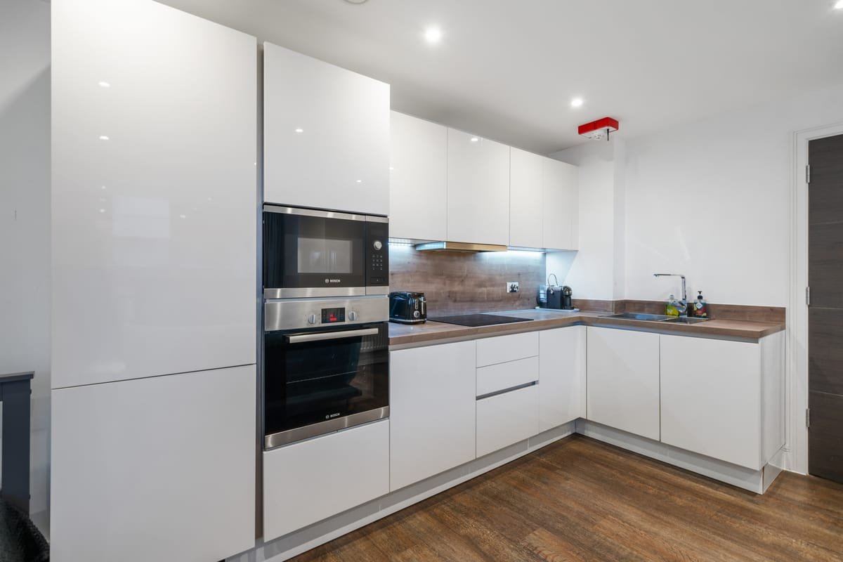 Riverside 1BR - living room & kitchen