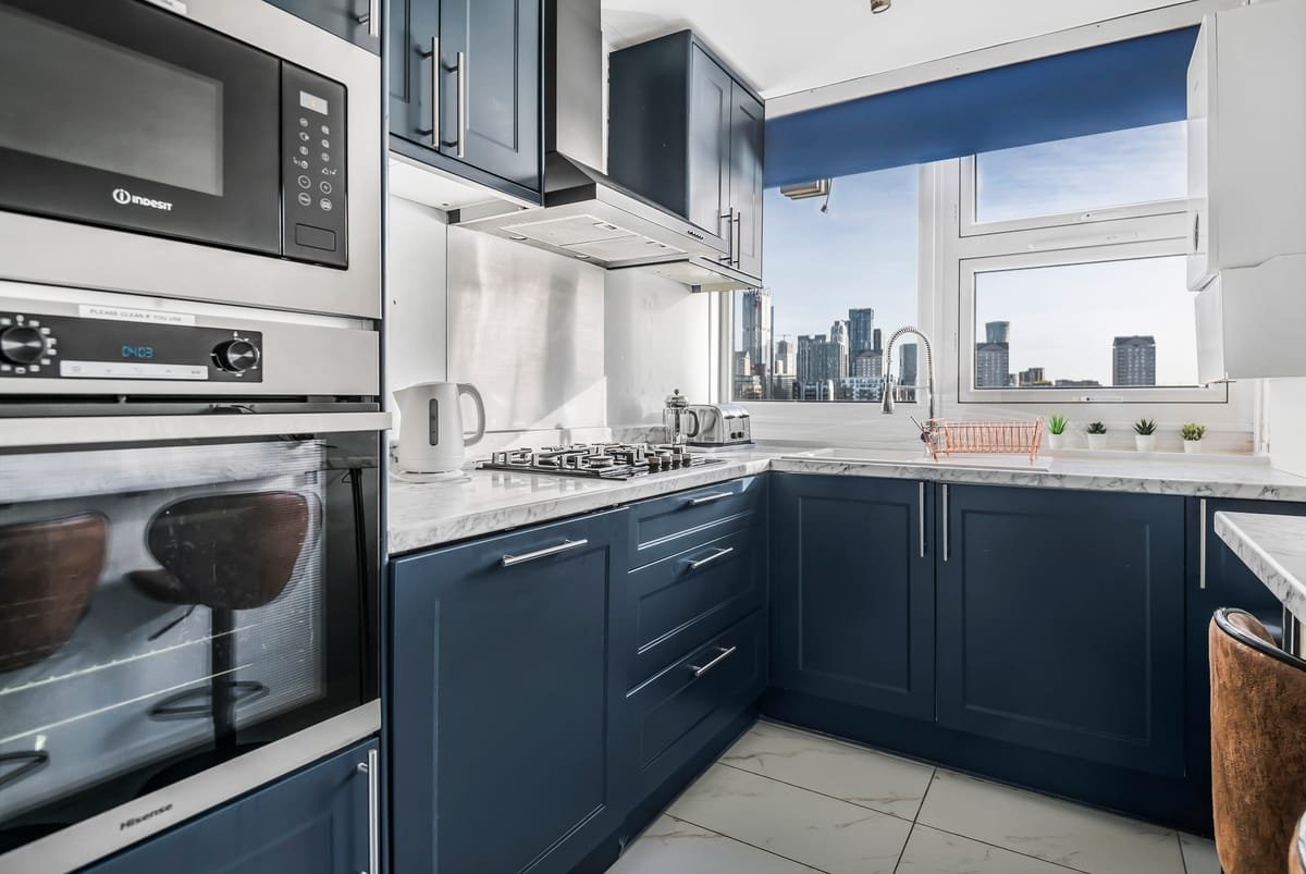 Riverside 3BR - kitchen